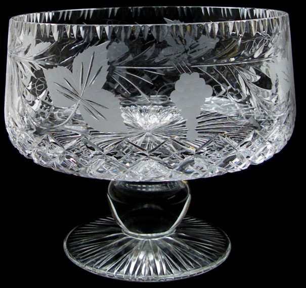 Straight Sided Footed Bowl Grapevine Crystal Glass Centre