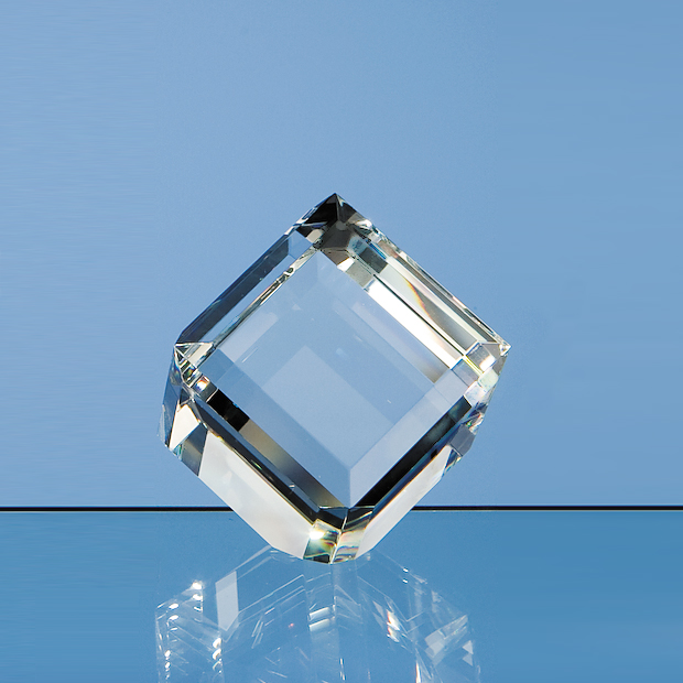 6cm Optical Crystal Bevel Edged Cube