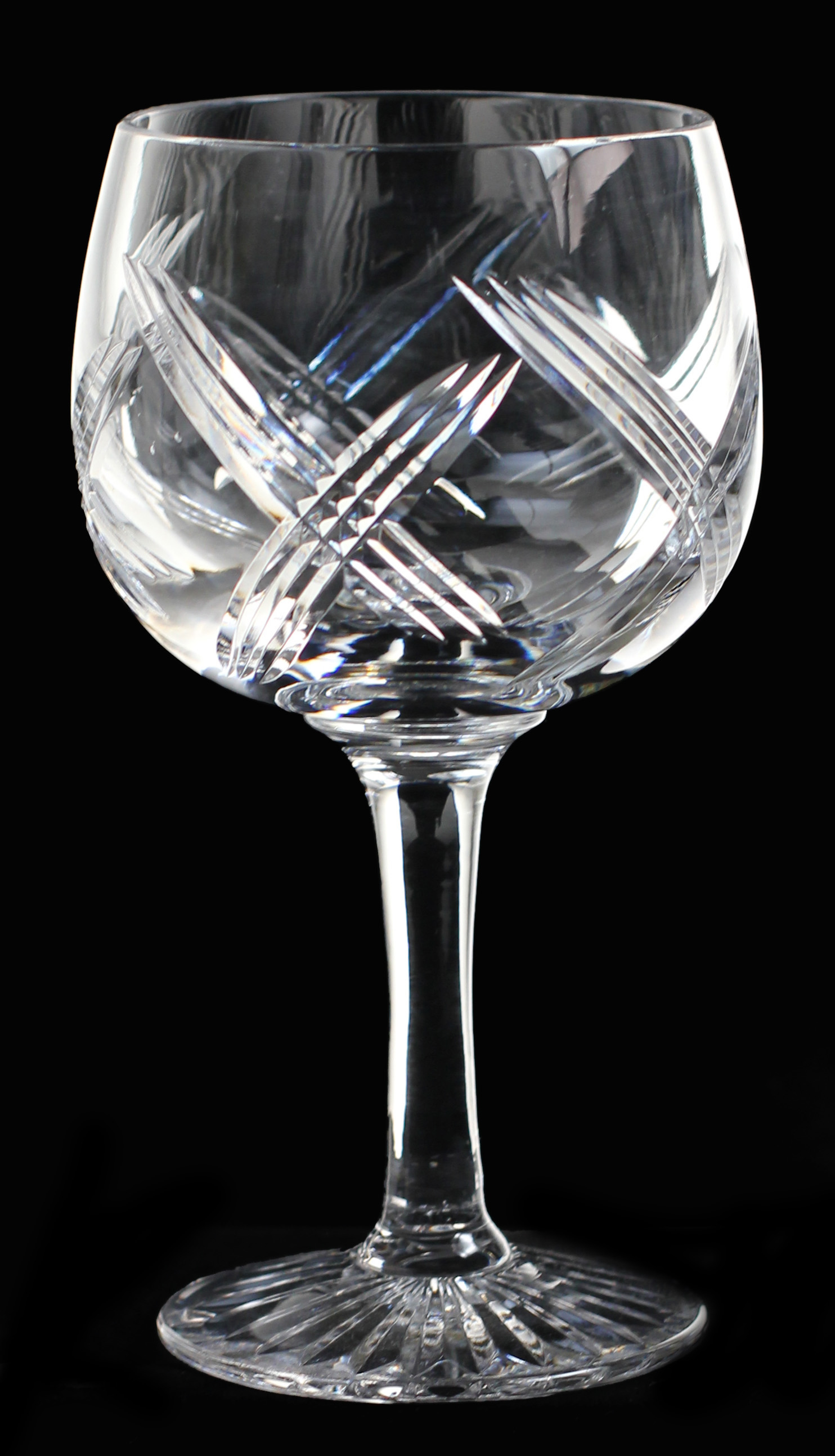 Brierley hill crystal Our elegant gin glass. Hand cut in Celebration design